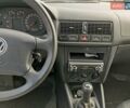 Серый Фольксваген Гольф, объемом двигателя 1.6 л и пробегом 227 тыс. км за 5000 $, фото 9 на Automoto.ua