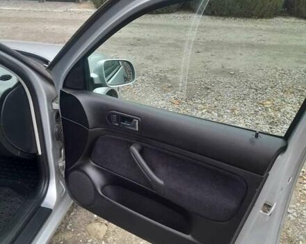 Серый Фольксваген Гольф, объемом двигателя 1.6 л и пробегом 200 тыс. км за 3500 $, фото 18 на Automoto.ua