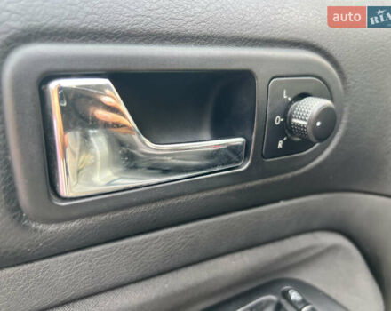 Серый Фольксваген Гольф, объемом двигателя 1.6 л и пробегом 239 тыс. км за 5400 $, фото 11 на Automoto.ua