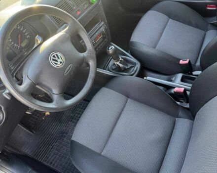 Серый Фольксваген Гольф, объемом двигателя 1.6 л и пробегом 226 тыс. км за 4000 $, фото 12 на Automoto.ua