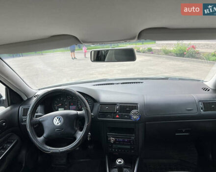 Серый Фольксваген Гольф, объемом двигателя 1.6 л и пробегом 239 тыс. км за 5400 $, фото 8 на Automoto.ua
