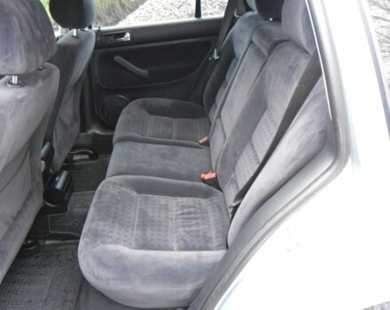 Сірий Фольксваген Гольф, об'ємом двигуна 1.6 л та пробігом 200 тис. км за 3500 $, фото 23 на Automoto.ua