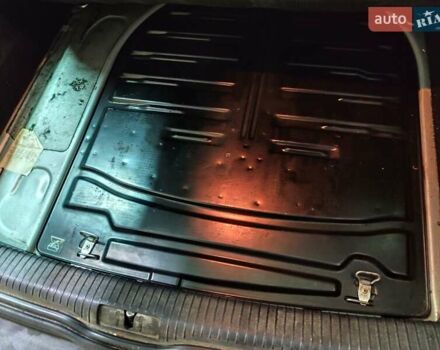 Серый Фольксваген Гольф, объемом двигателя 1.6 л и пробегом 262 тыс. км за 5000 $, фото 83 на Automoto.ua