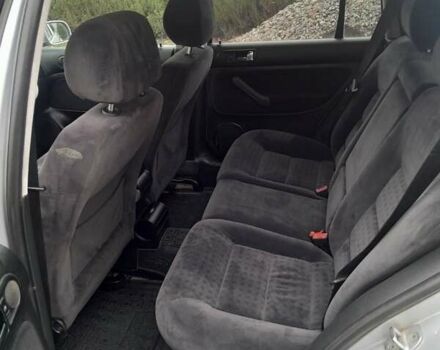 Серый Фольксваген Гольф, объемом двигателя 1.6 л и пробегом 200 тыс. км за 3500 $, фото 20 на Automoto.ua