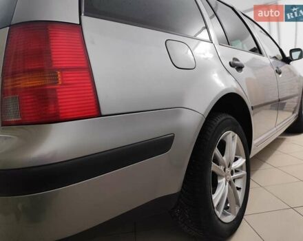 Серый Фольксваген Гольф, объемом двигателя 1.6 л и пробегом 262 тыс. км за 5000 $, фото 76 на Automoto.ua