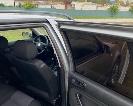 Сірий Фольксваген Гольф, об'ємом двигуна 1.6 л та пробігом 253 тис. км за 4150 $, фото 10 на Automoto.ua