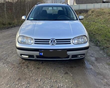 Серый Фольксваген Гольф, объемом двигателя 1 л и пробегом 286 тыс. км за 1600 $, фото 1 на Automoto.ua