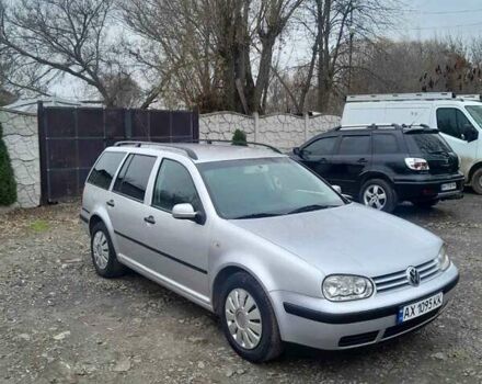 Серый Фольксваген Гольф, объемом двигателя 1.6 л и пробегом 200 тыс. км за 3500 $, фото 1 на Automoto.ua