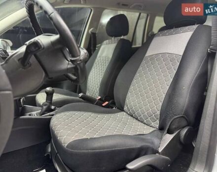 Серый Фольксваген Гольф, объемом двигателя 1.39 л и пробегом 246 тыс. км за 4700 $, фото 8 на Automoto.ua