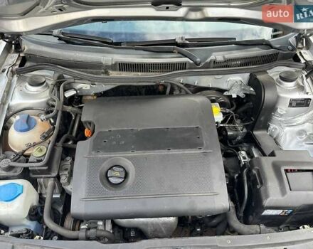 Серый Фольксваген Гольф, объемом двигателя 1.6 л и пробегом 273 тыс. км за 4200 $, фото 16 на Automoto.ua