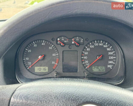 Серый Фольксваген Гольф, объемом двигателя 1.6 л и пробегом 246 тыс. км за 5300 $, фото 14 на Automoto.ua