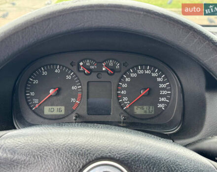 Серый Фольксваген Гольф, объемом двигателя 1.6 л и пробегом 246 тыс. км за 5300 $, фото 15 на Automoto.ua