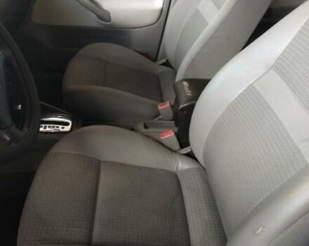 Серый Фольксваген Гольф, объемом двигателя 1.6 л и пробегом 332 тыс. км за 4500 $, фото 13 на Automoto.ua