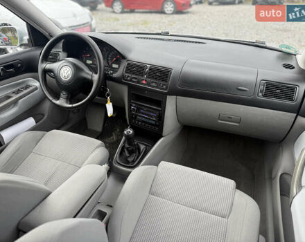 Серый Фольксваген Гольф, объемом двигателя 1.6 л и пробегом 201 тыс. км за 5499 $, фото 16 на Automoto.ua