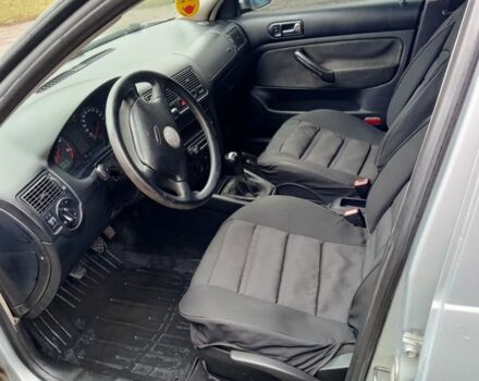 Серый Фольксваген Гольф, объемом двигателя 1.9 л и пробегом 321 тыс. км за 3200 $, фото 6 на Automoto.ua