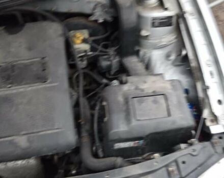 Серый Фольксваген Гольф, объемом двигателя 1.6 л и пробегом 250 тыс. км за 4000 $, фото 13 на Automoto.ua