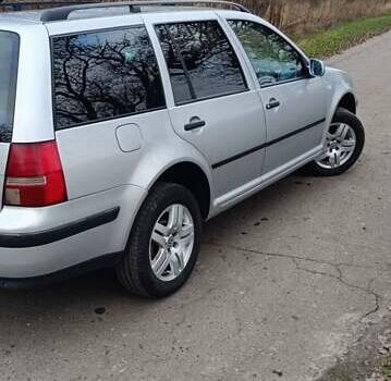 Серый Фольксваген Гольф, объемом двигателя 1.39 л и пробегом 240 тыс. км за 4200 $, фото 3 на Automoto.ua