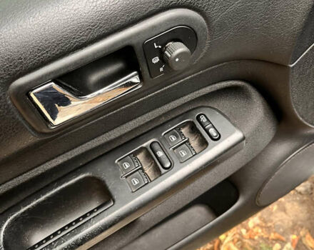 Серый Фольксваген Гольф, объемом двигателя 1.6 л и пробегом 227 тыс. км за 4350 $, фото 6 на Automoto.ua