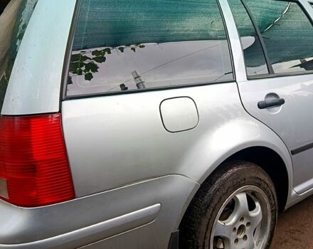 Серый Фольксваген Гольф, объемом двигателя 2 л и пробегом 260 тыс. км за 3600 $, фото 2 на Automoto.ua