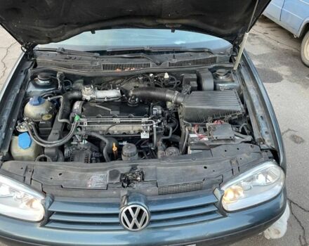 Серый Фольксваген Гольф, объемом двигателя 1.9 л и пробегом 327 тыс. км за 2350 $, фото 6 на Automoto.ua