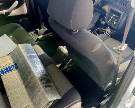 Фольксваген Гольф 2003 в Березовке на Automoto.ua Серый Фольксваген Гольф, объемом двигателя 2 л и пробегом 222 тыс. км за 5650 $, фото 3 на Automoto.ua