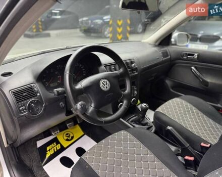 Серый Фольксваген Гольф, объемом двигателя 1.39 л и пробегом 246 тыс. км за 4700 $, фото 7 на Automoto.ua