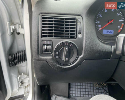 Серый Фольксваген Гольф, объемом двигателя 1.6 л и пробегом 199 тыс. км за 5100 $, фото 14 на Automoto.ua