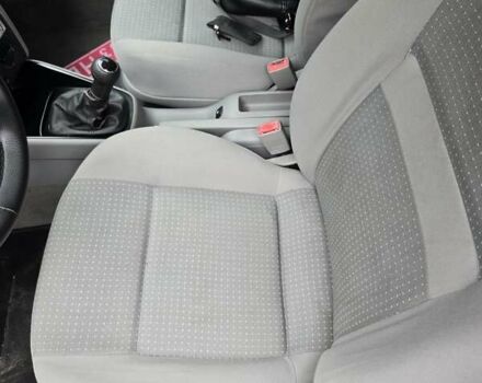 Серый Фольксваген Гольф, объемом двигателя 1.6 л и пробегом 291 тыс. км за 5500 $, фото 7 на Automoto.ua