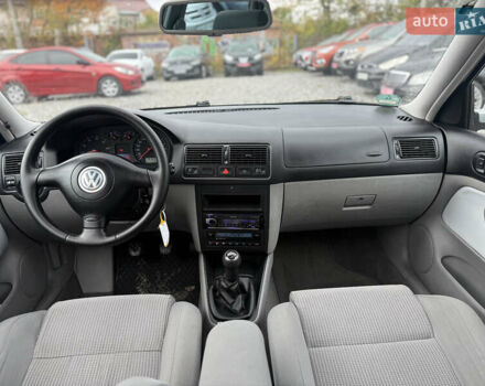 Серый Фольксваген Гольф, объемом двигателя 1.6 л и пробегом 201 тыс. км за 5499 $, фото 13 на Automoto.ua