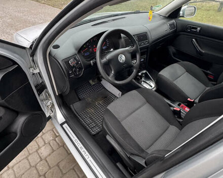 Серый Фольксваген Гольф, объемом двигателя 1.6 л и пробегом 202 тыс. км за 4400 $, фото 9 на Automoto.ua
