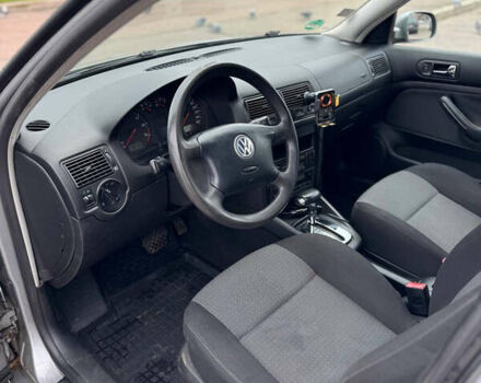 Серый Фольксваген Гольф, объемом двигателя 1.6 л и пробегом 246 тыс. км за 5300 $, фото 11 на Automoto.ua