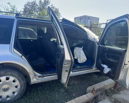 Фольксваген Гольф 2003 в Баштанке на Automoto.ua Серый Фольксваген Гольф, объемом двигателя 1.6 л и пробегом 218 тыс. км за 1200 $, фото 5 на Automoto.ua