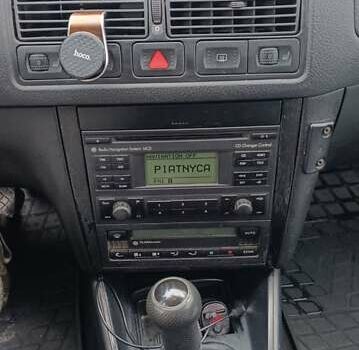 Серый Фольксваген Гольф, объемом двигателя 1.39 л и пробегом 240 тыс. км за 4200 $, фото 10 на Automoto.ua