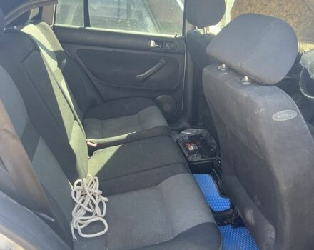 Фольксваген Гольф 2003 в Баштанке на Automoto.ua Серый Фольксваген Гольф, объемом двигателя 1.6 л и пробегом 218 тыс. км за 1200 $, фото 6 на Automoto.ua