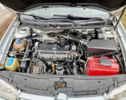 Серый Фольксваген Гольф, объемом двигателя 1.9 л и пробегом 321 тыс. км за 3200 $, фото 7 на Automoto.ua