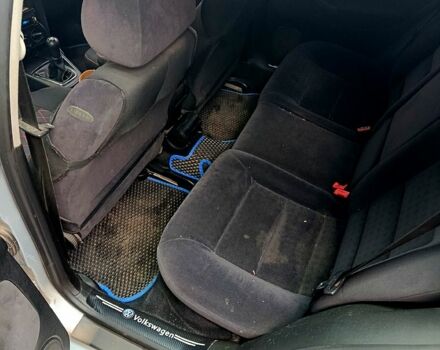 Серый Фольксваген Гольф, объемом двигателя 2 л и пробегом 260 тыс. км за 3600 $, фото 6 на Automoto.ua