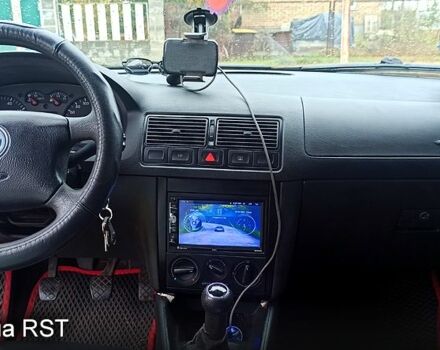 Сірий Фольксваген Гольф, об'ємом двигуна 1.4 л та пробігом 330 тис. км за 5100 $, фото 4 на Automoto.ua