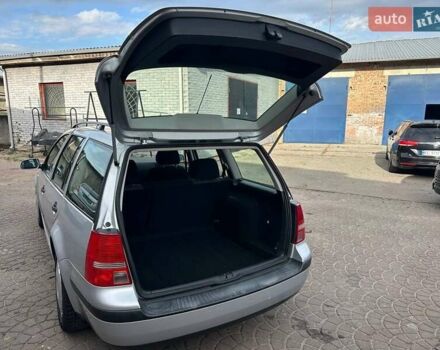 Серый Фольксваген Гольф, объемом двигателя 1.6 л и пробегом 273 тыс. км за 4200 $, фото 17 на Automoto.ua