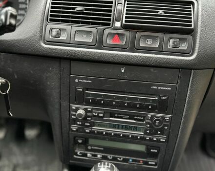 Сірий Фольксваген Гольф, об'ємом двигуна 1.9 л та пробігом 294 тис. км за 1999 $, фото 10 на Automoto.ua