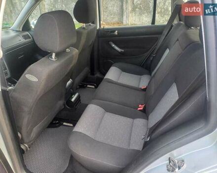 Серый Фольксваген Гольф, объемом двигателя 1.6 л и пробегом 308 тыс. км за 4950 $, фото 10 на Automoto.ua