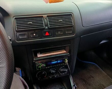 Серый Фольксваген Гольф, объемом двигателя 2 л и пробегом 260 тыс. км за 3600 $, фото 8 на Automoto.ua