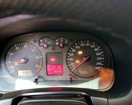 Серый Фольксваген Гольф, объемом двигателя 2 л и пробегом 260 тыс. км за 3600 $, фото 9 на Automoto.ua