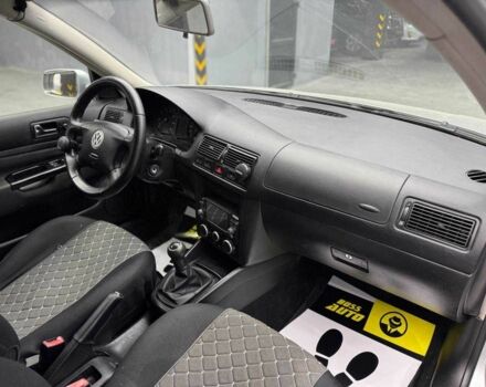 Серый Фольксваген Гольф, объемом двигателя 1.4 л и пробегом 246 тыс. км за 4700 $, фото 5 на Automoto.ua