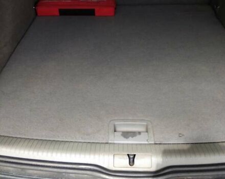 Серый Фольксваген Гольф, объемом двигателя 1.6 л и пробегом 332 тыс. км за 4500 $, фото 12 на Automoto.ua