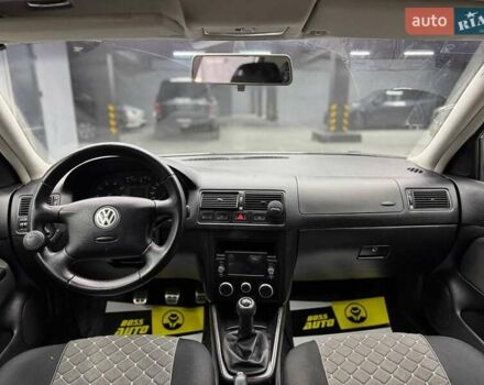 Серый Фольксваген Гольф, объемом двигателя 1.39 л и пробегом 246 тыс. км за 4700 $, фото 12 на Automoto.ua
