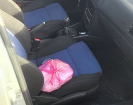 Серый Фольксваген Гольф, объемом двигателя 1.9 л и пробегом 330 тыс. км за 2400 $, фото 3 на Automoto.ua