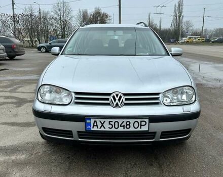 Серый Фольксваген Гольф, объемом двигателя 1.6 л и пробегом 184 тыс. км за 4200 $, фото 2 на Automoto.ua