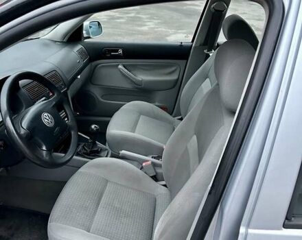 Серый Фольксваген Гольф, объемом двигателя 1.6 л и пробегом 184 тыс. км за 4200 $, фото 7 на Automoto.ua