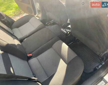 Серый Фольксваген Гольф, объемом двигателя 1.6 л и пробегом 280 тыс. км за 3200 $, фото 26 на Automoto.ua