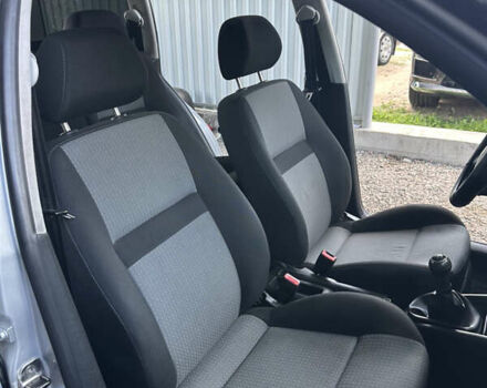 Сірий Фольксваген Гольф, об'ємом двигуна 1.6 л та пробігом 245 тис. км за 4600 $, фото 4 на Automoto.ua